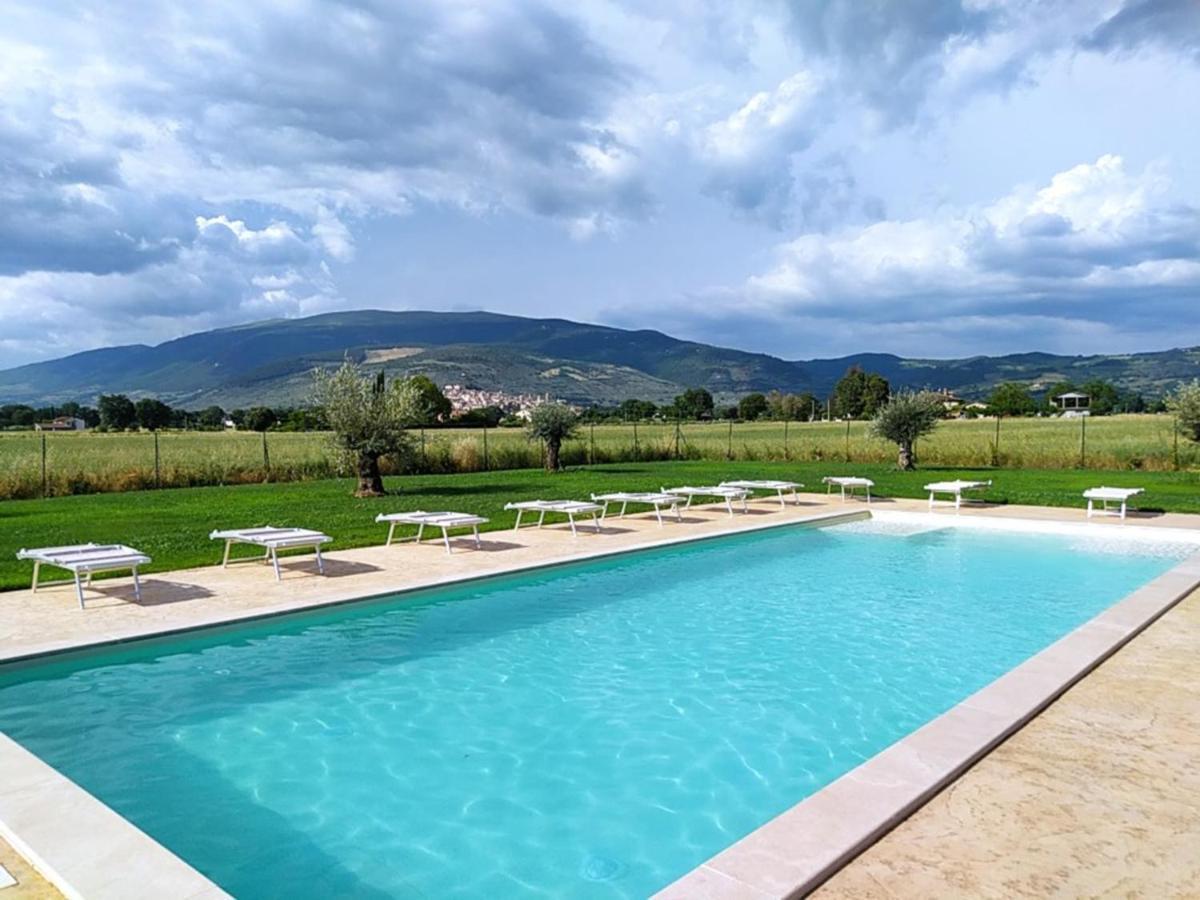 Residenza Le Volte Degli Angeli Apartment Спело Екстериор снимка