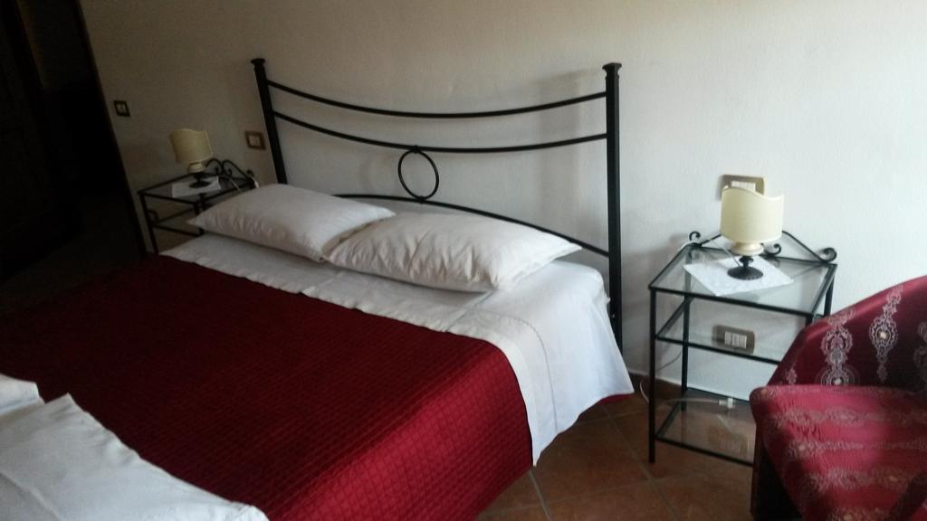 Residenza Le Volte Degli Angeli Apartment Спело Екстериор снимка